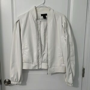 House of Harlow white faux leather jacket 🧥